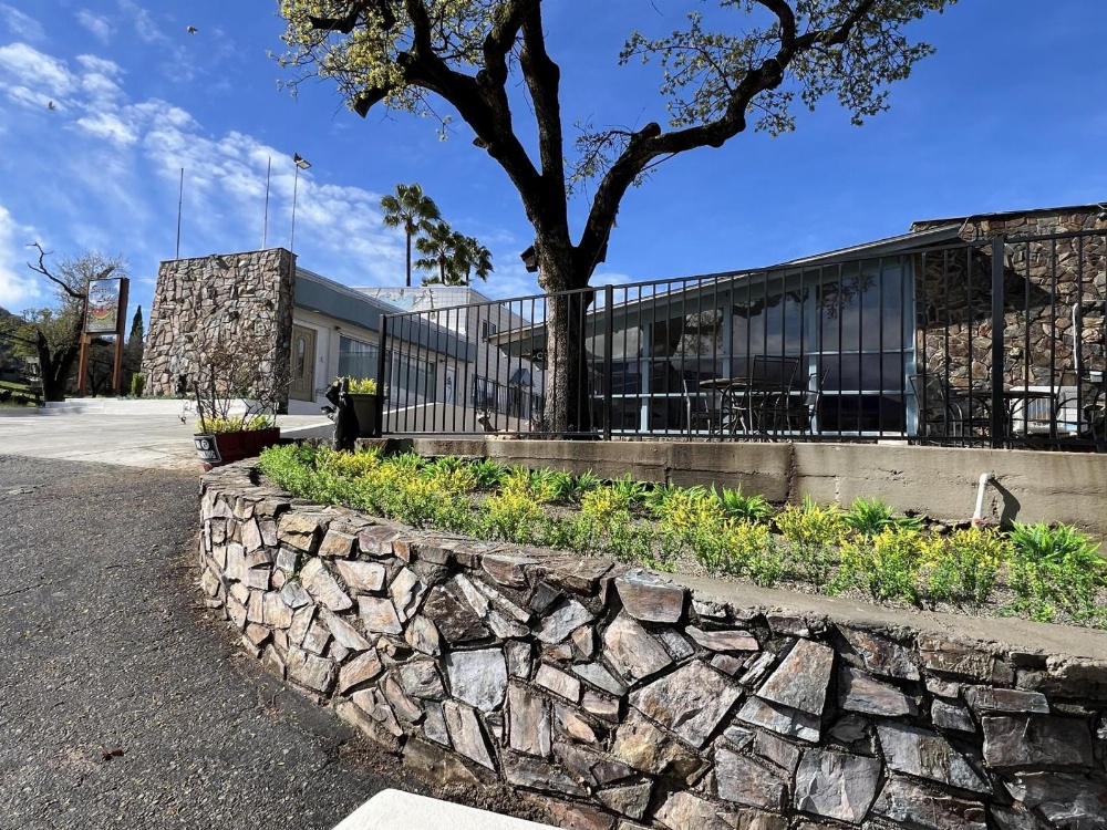 Sierra Lodge Three Rivers Main image